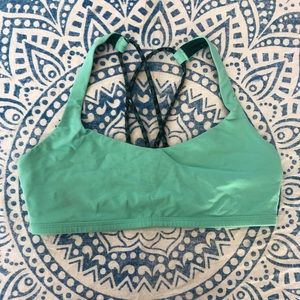 Lululemon sports bra